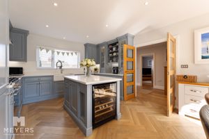 Photo 17- click for photo gallery